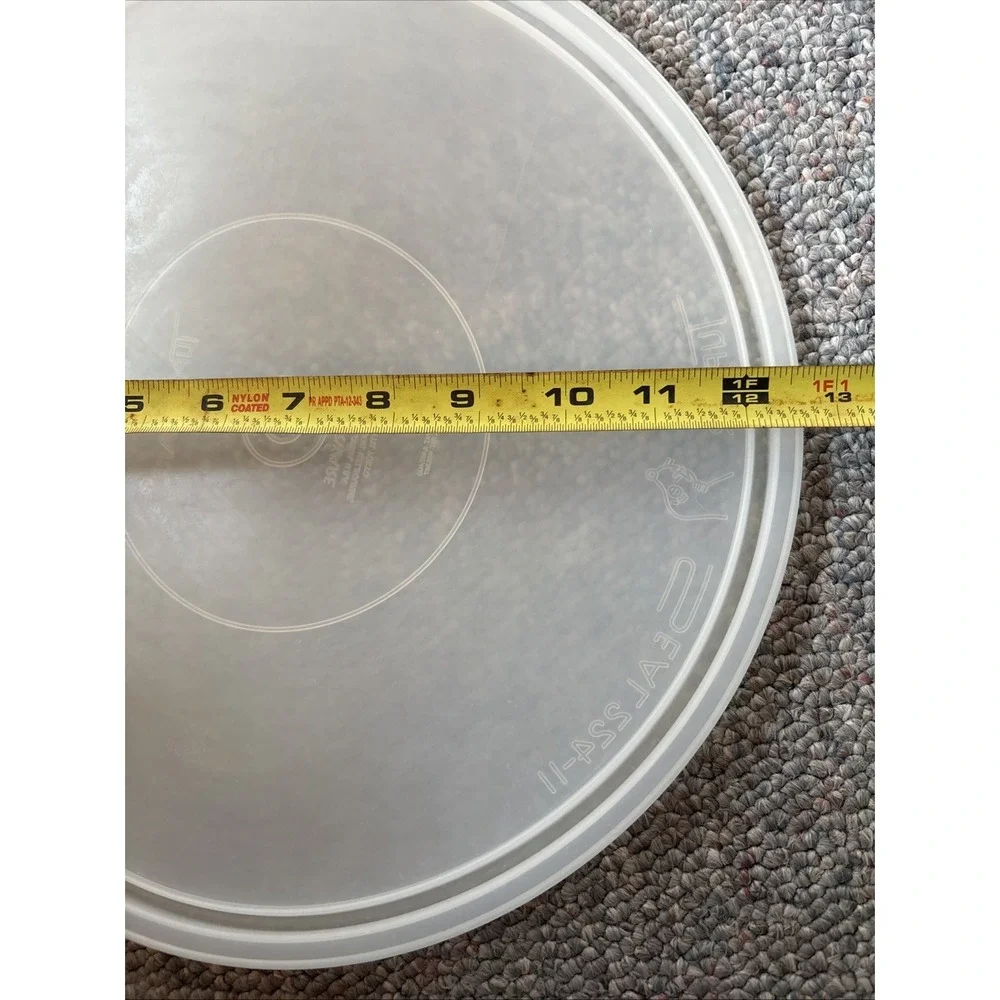 Vintage TUPPERWARE 12 3/4